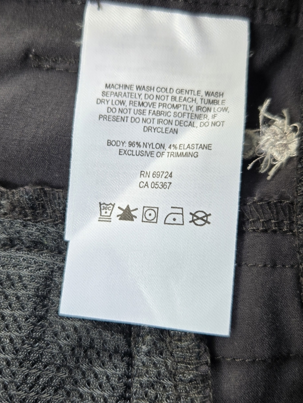 Columbia Omni Shade Black Crop Utility Capris - Picture 9 of 11